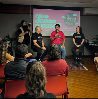 Painel de convidados na edição Curitiba 2025